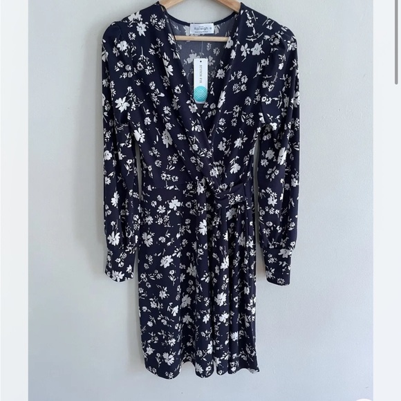 Kaileigh Dresses & Skirts - Kaileigh Stitch Fix Annabel Faux Wrap Knit Dress Navy floral Size M